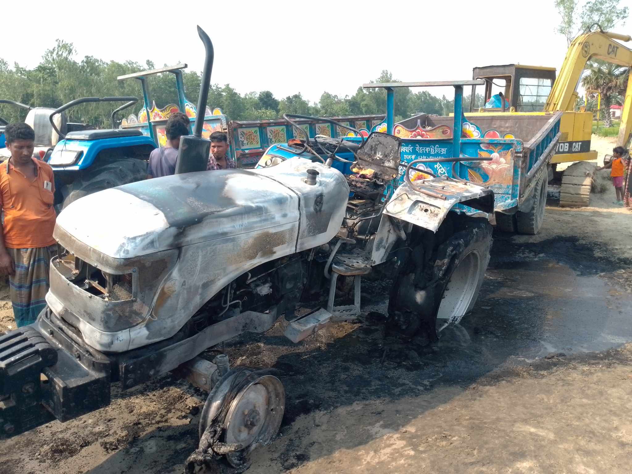 বগুড়া ধুনটে বালু দস্যুর ট্রাকটরে পিষ্ট হয়ে ৭ বছরের শিক্ষার্থীর মৃত্যু