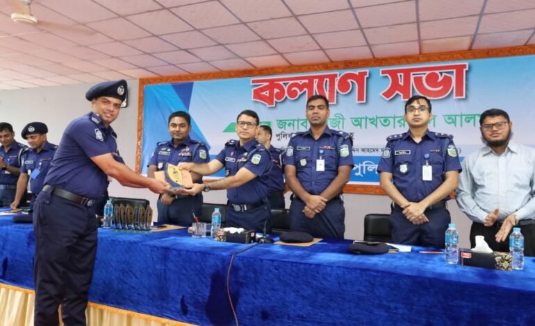 ভালুকা থানার ওসি হুমায়ুন কবির জেলার শ্রেষ্ঠ অফিসার ইনচার্জ